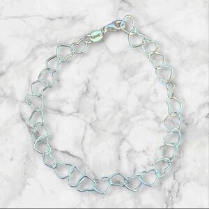 NWT Silver Heart Link Bracelet